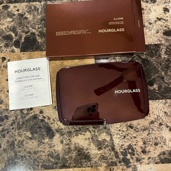 Hourglass Makeup Illume Sheer Color Trio w/ Cream Bronzer, Blush & Highlighter - Picture 8 of 9